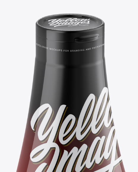 Plastic Bottle Mockup PSD #1