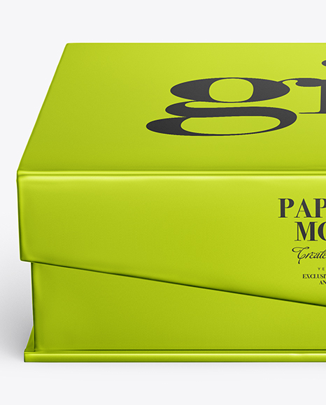 Metallized Paper Box Mockup PSD #2